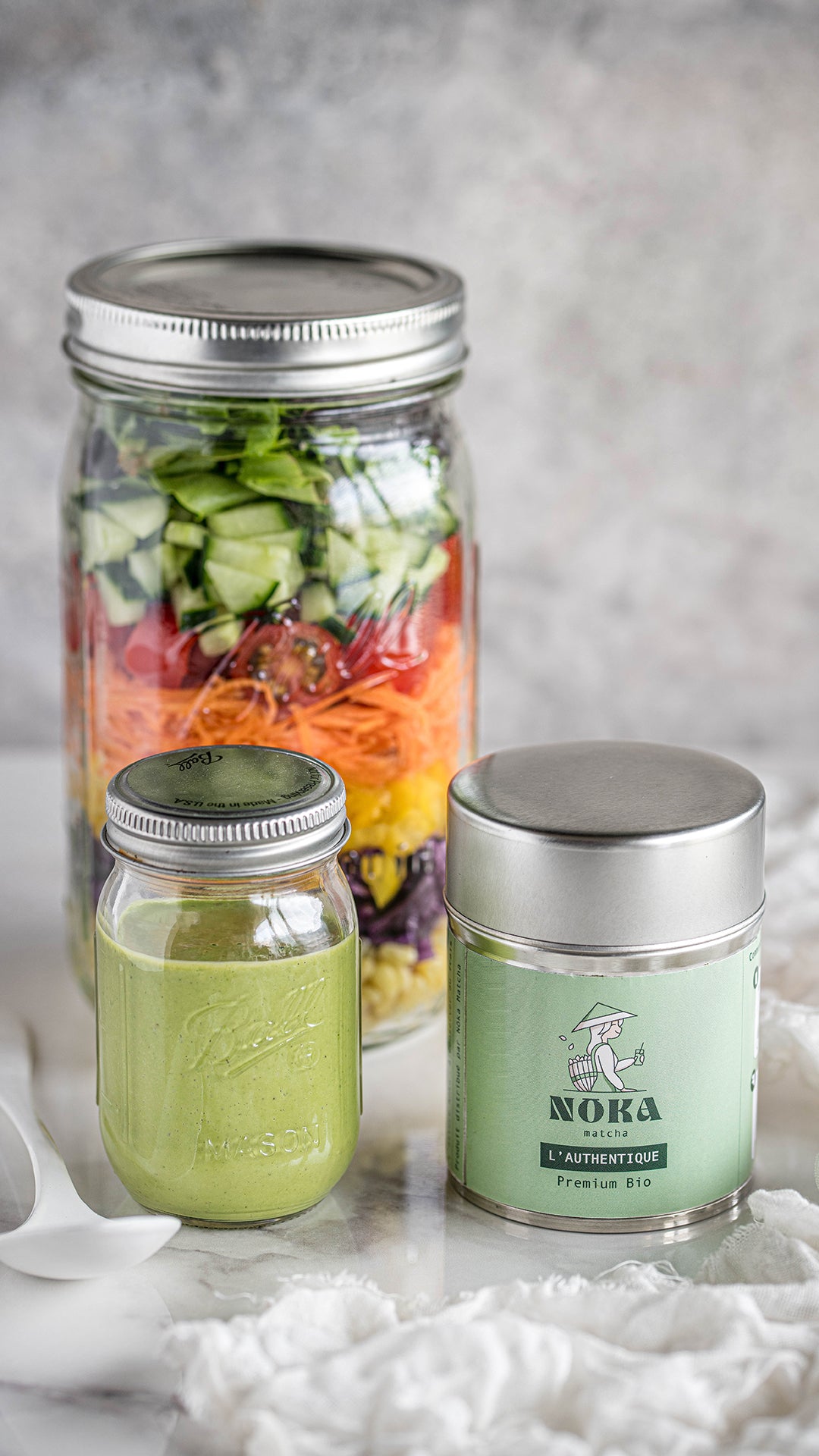 Salade colorée et sa sauce au matcha