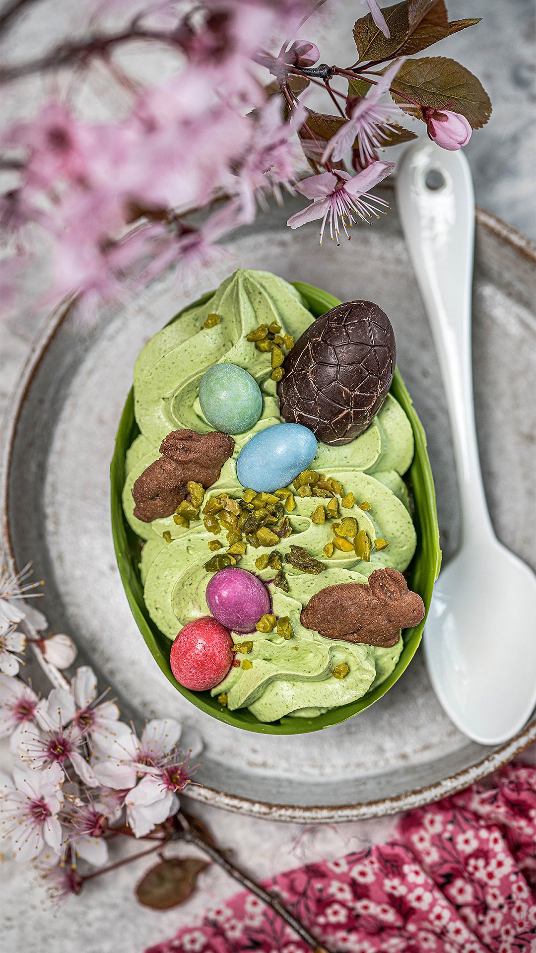 Easter egg desert
