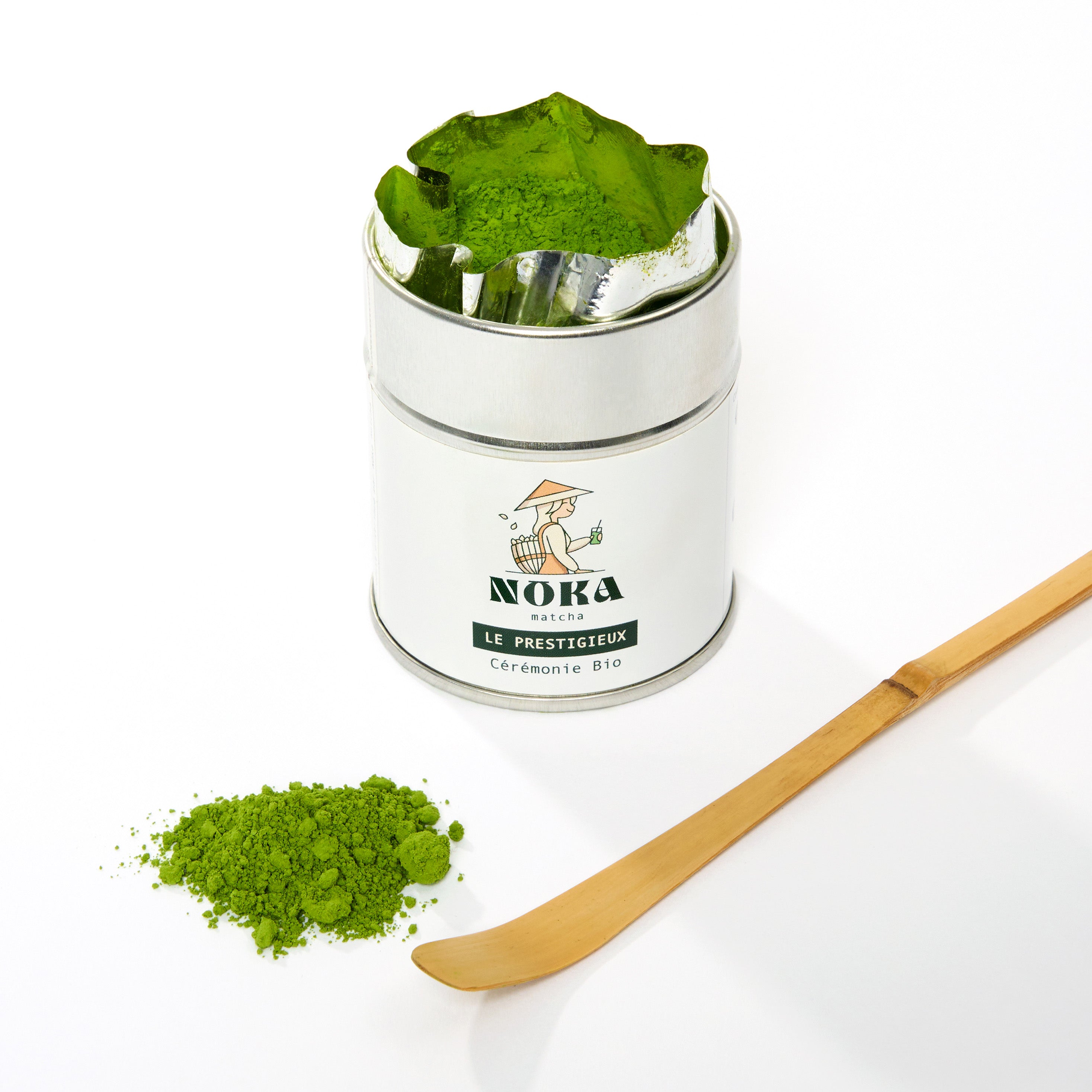 Visuel élégant du matcha noka le prestigieux et sa poudre de thé à la couleur exceptionnelle